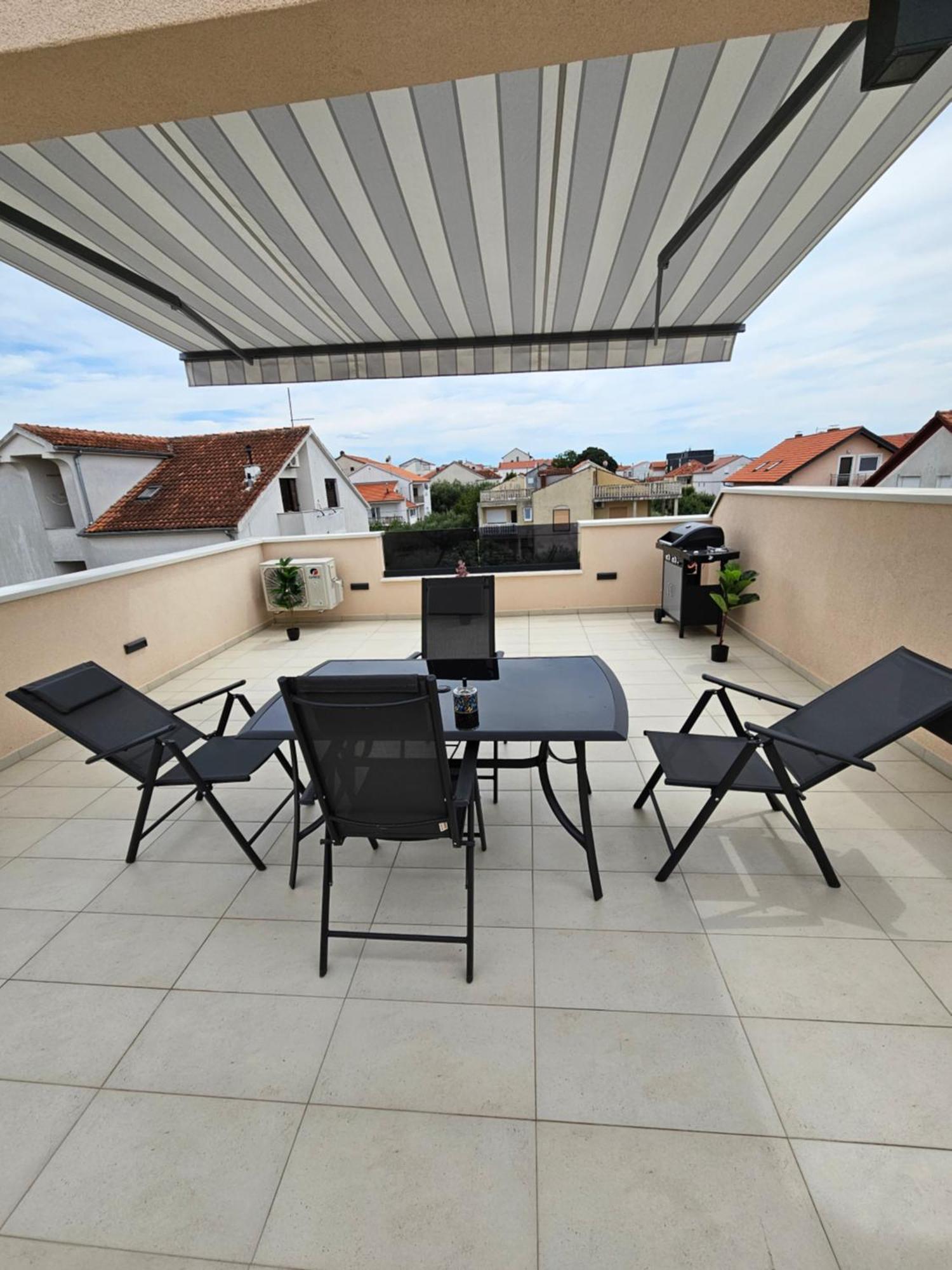 Rooftop Apartman